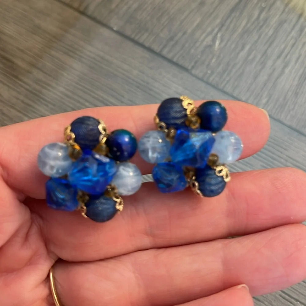 Vintage Shades of Blue Cluster Clip Earrings